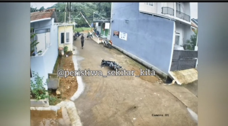 Aksi Jambret Viral di...