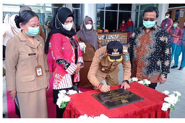 Dua Puskesmas Pariwisata...
