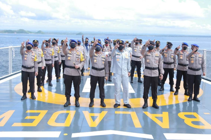 Patroli Laut dan Udara,...