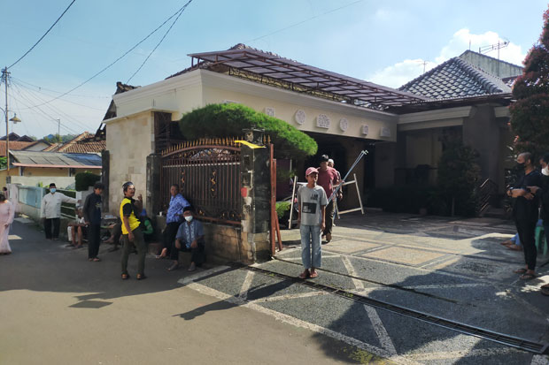 Mulai Didatangi Pelayat,...