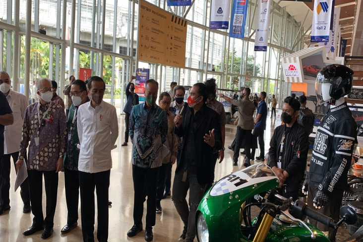 Di GIIAS 2021, Jokowi...