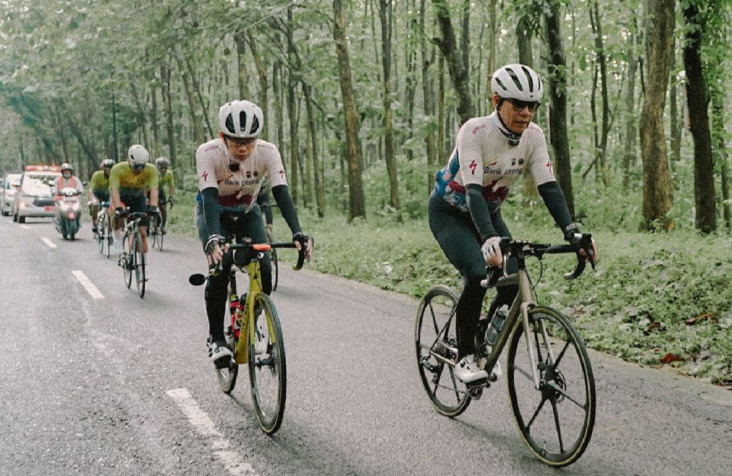 Tour de Borobudur 2021:...