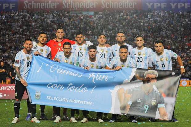 Messi Pimpin Argentina...