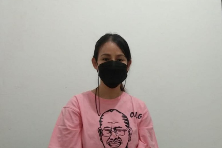 Valencya Dituntut 1...