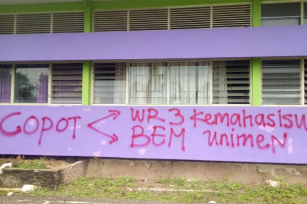 Aksi Vandalisme Terjadi...