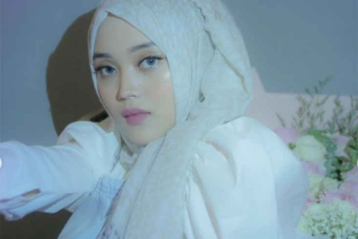 Putri Delina Sedih Dengar...
