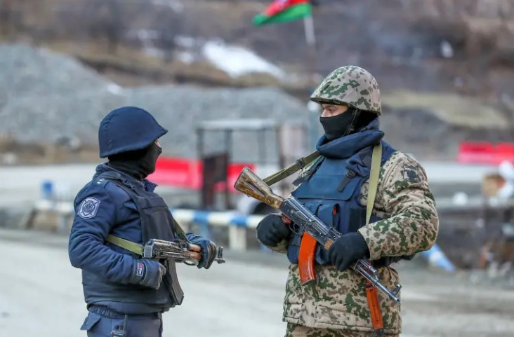 7 Tentara Azerbaijan...