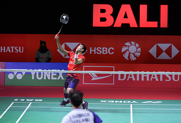 Jonatan Christie Gugur,...