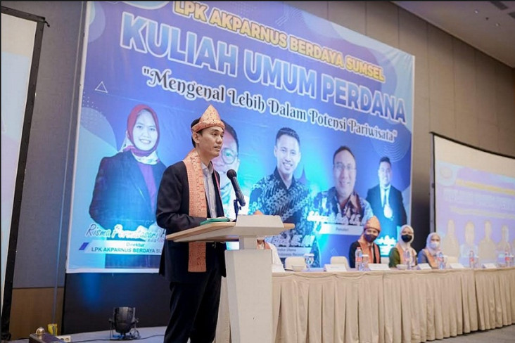 Bangkitkan Pariwisata...