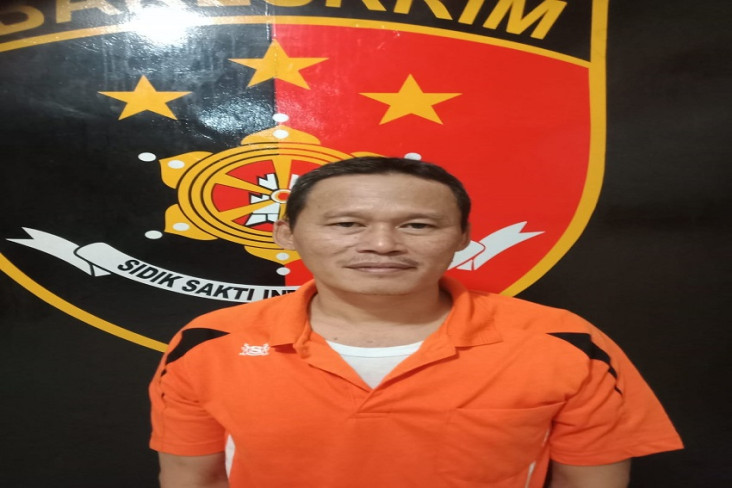 Modus Minta Kerokan,...