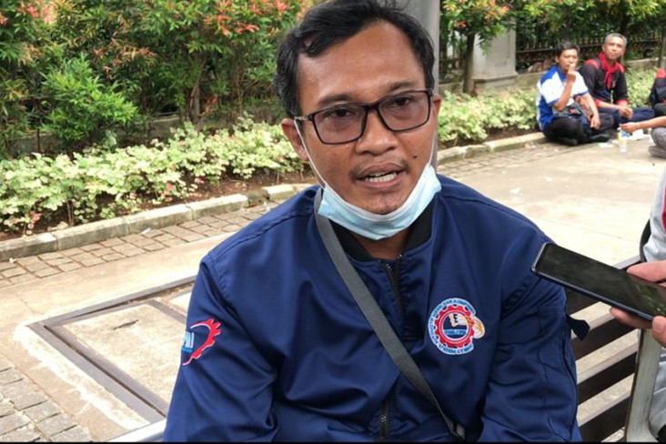 Buruh Jakarta Minta...