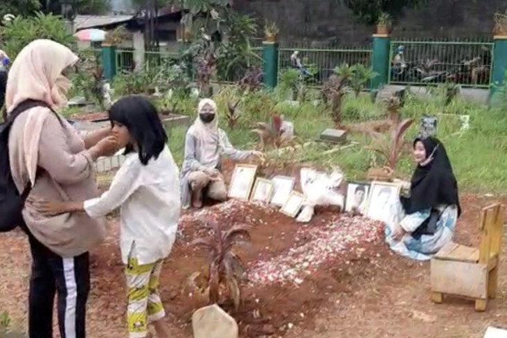 Sudah 2 Pekan, Makam...