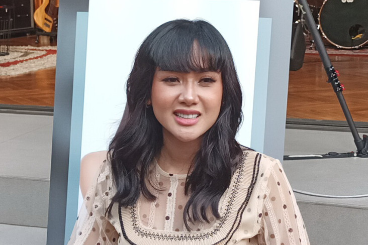 Kapok Pacaran dengan...