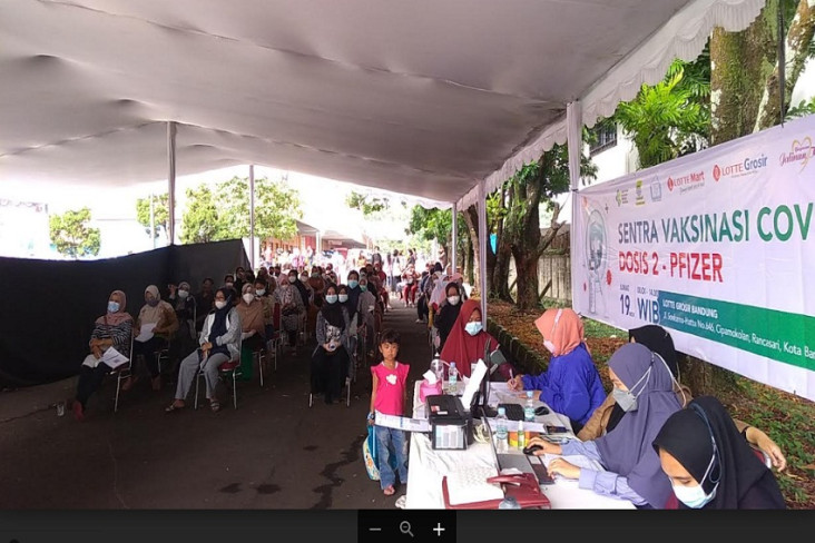 Lotte Mart dan MNC Peduli...