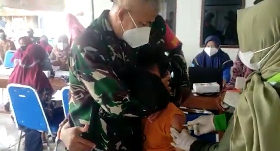 Takut Jarum Suntik,...