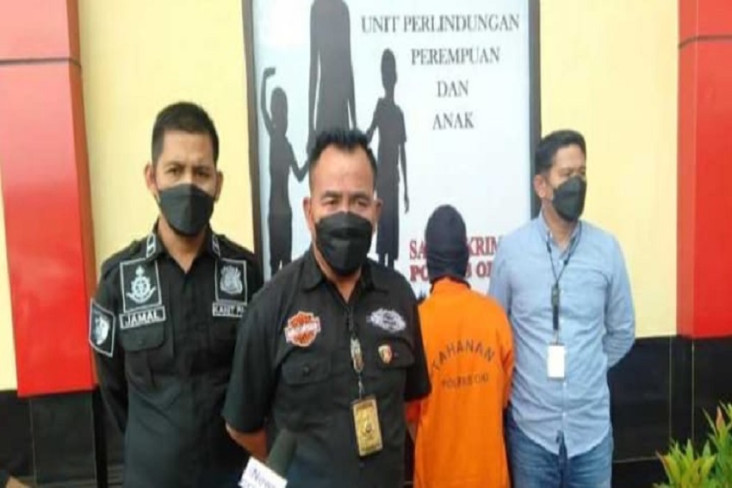 Parah, Guru Silat di...