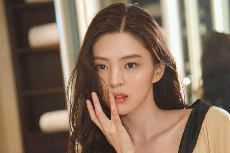 Profil Han So Hee, yang...