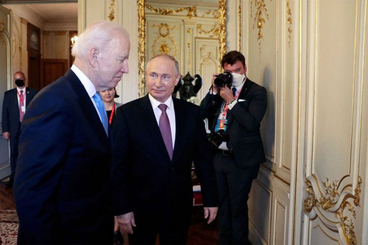 Gedung Putih Desak Rusia...
