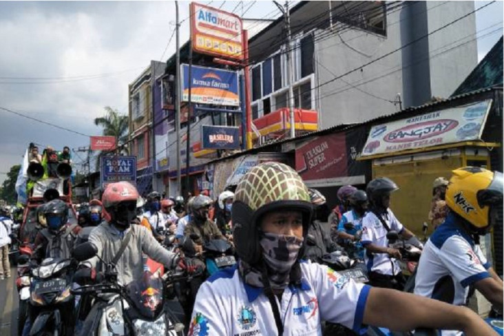 Meski Diancam Tak Dibayar,...