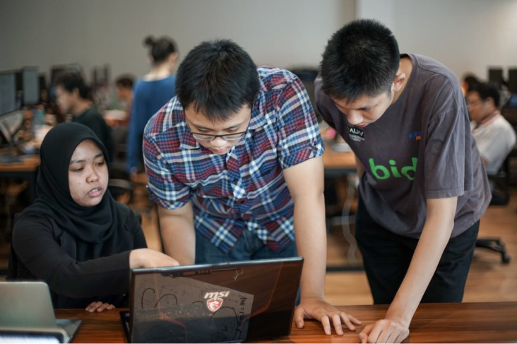 Hasilkan +1100 Developer,...