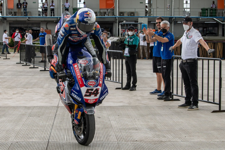 Race 1 WSBK Indonesia...
