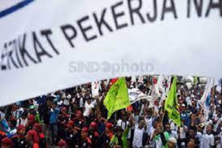 Buruh di Jabar Tolak...