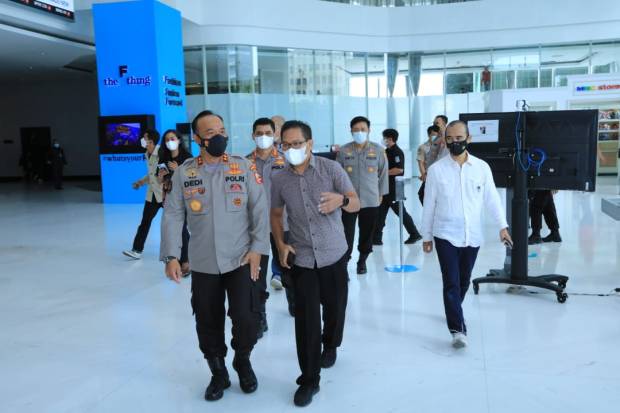Terapkan PPKM Level...