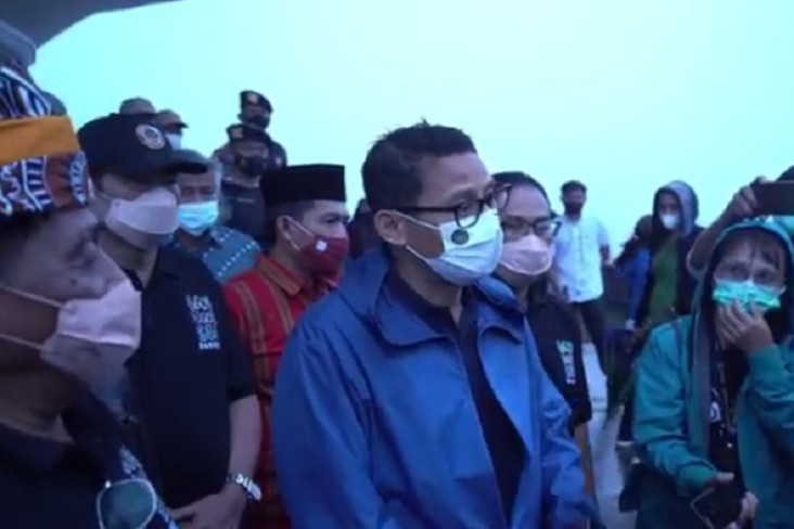 Terpukau Patung Yesus...