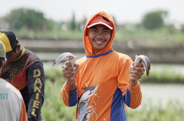 Ajak Masyarakat Makan...
