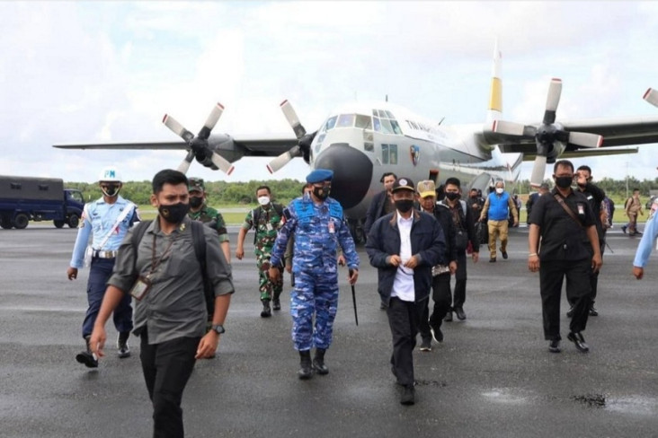 Mahfud MD Kunjungi Natuna...