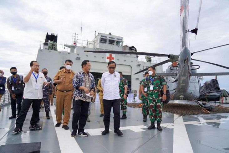 Kunjungi Natuna, Mahfud...