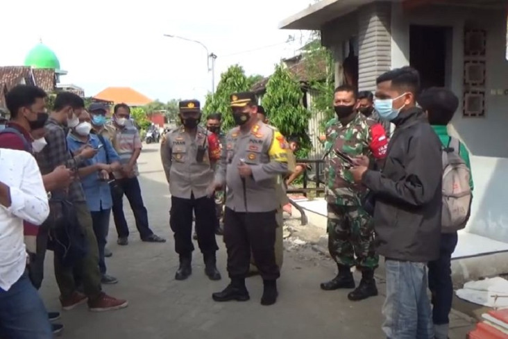 Polisi Tetapkan 5 Oknum...