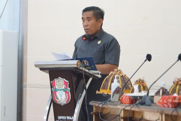 Rapat Paripurna DPRD...
