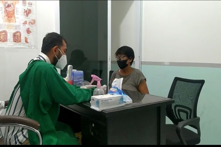 Dokter di Depok Buka...