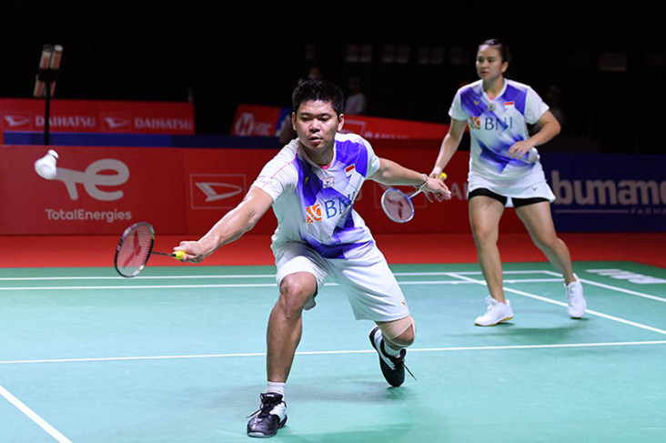Nishikawa/Ozaki Mundur,...
