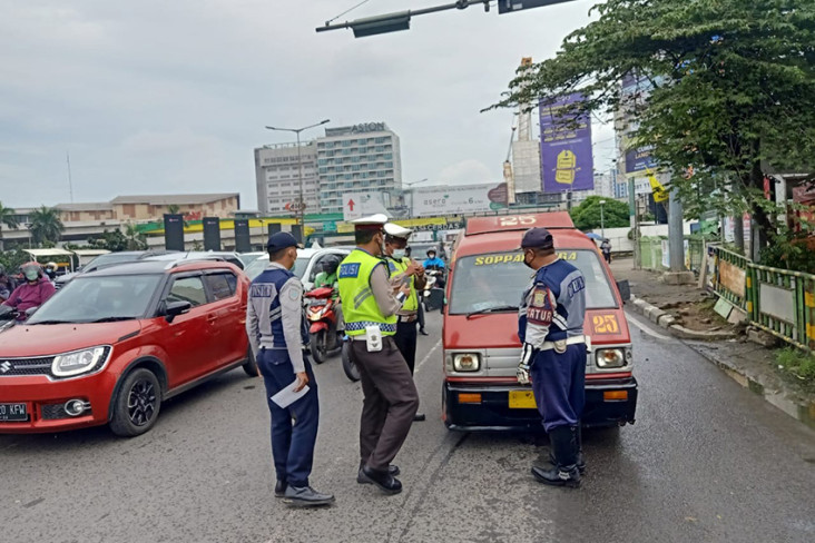 850 Kendaraan Terjaring...