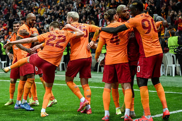 Hasil Liga Europa 2021/2022:...