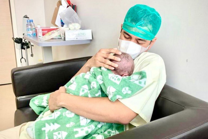 Mantan Kekasih Raffi...