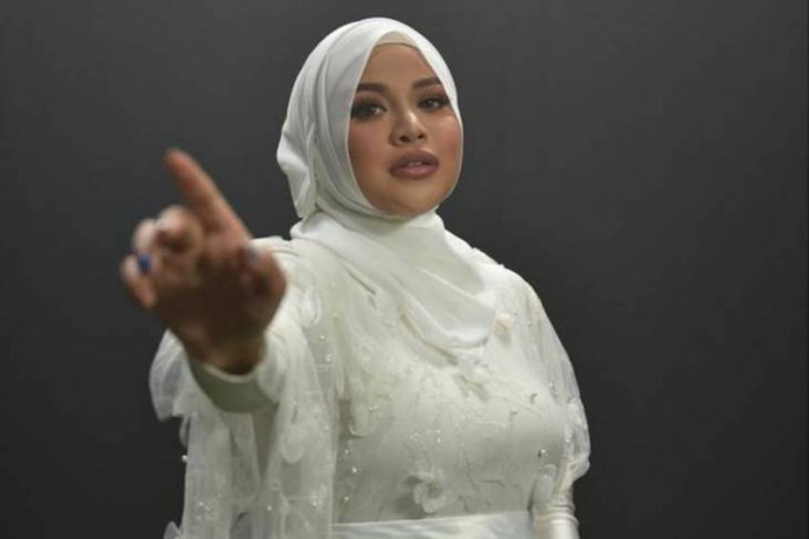 Hamil 7 Bulan, Aurel...