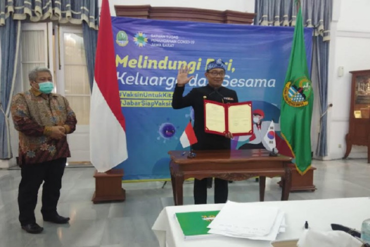 Kembangkan Industri...