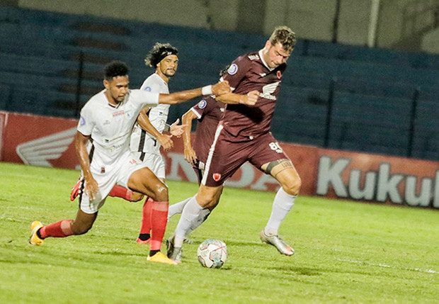 Hasil PSM Makassar vs...