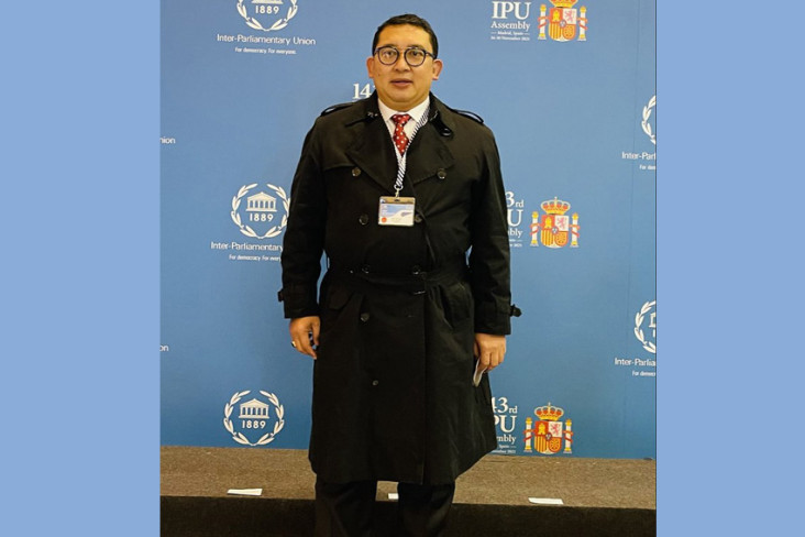 Fadli Zon Akhirnya Menampakkan...
