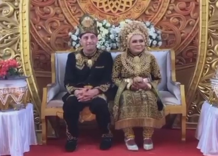 Bule Nikahi Gadis Aceh...