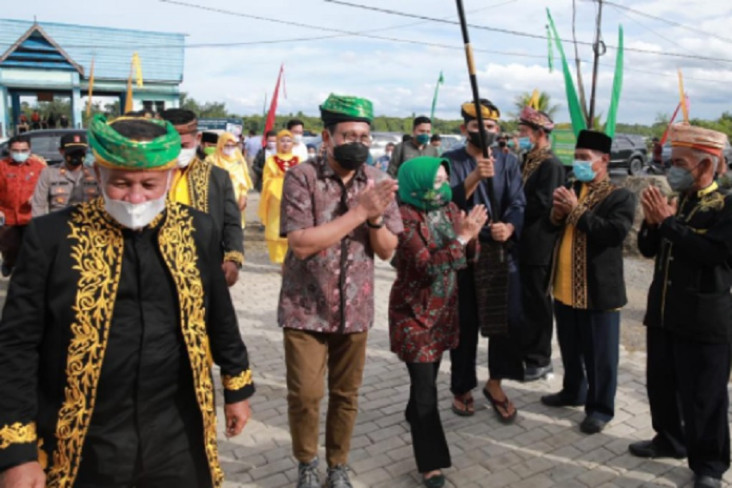 Datangi Warga di Tidung...