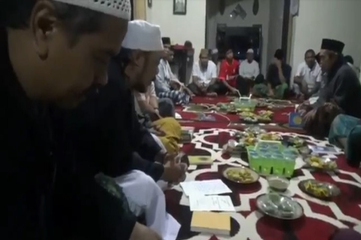 Pembunuhan Sadis di...