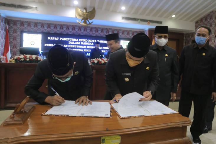 Pemkot dan DPRD Kota...