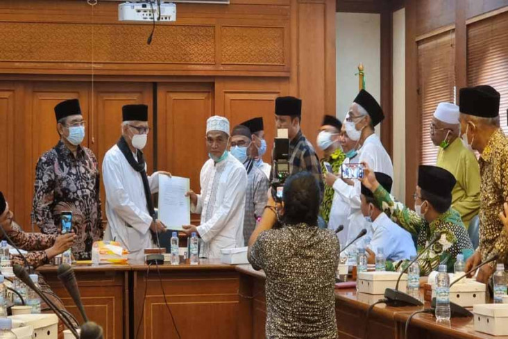 27 PWNU Siap Menjadi...