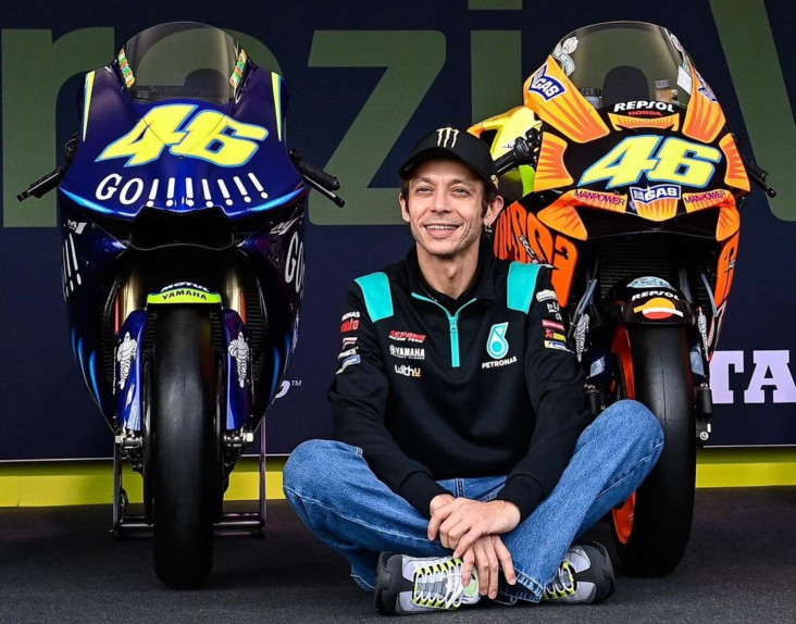 Valentino Rossi Beberkan...