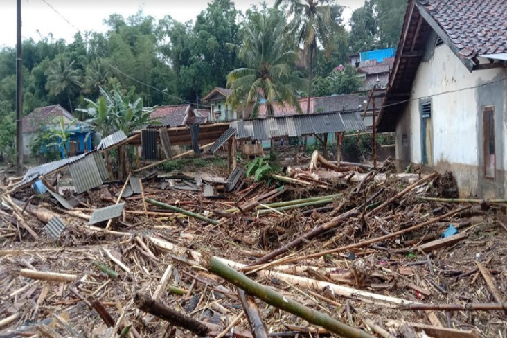 Usut Biang Kerok Banjir...