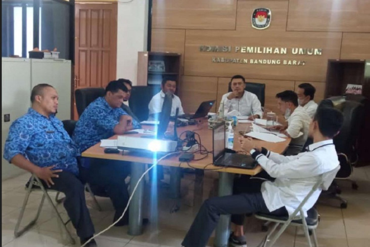 37.010 Data Pemilih...